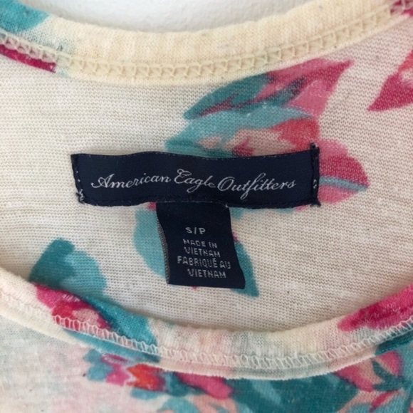 AEO Floral Ruffle Tank - Picture 4 of 5